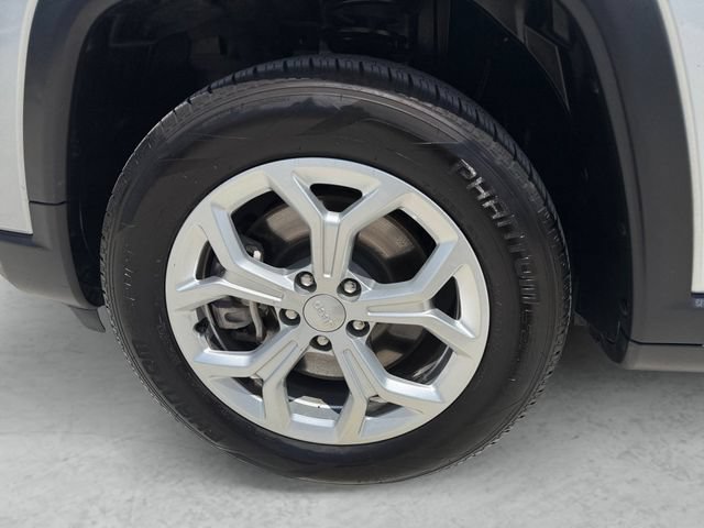 Used 2024 Jeep Compass Latitude AWD/4WD image 24