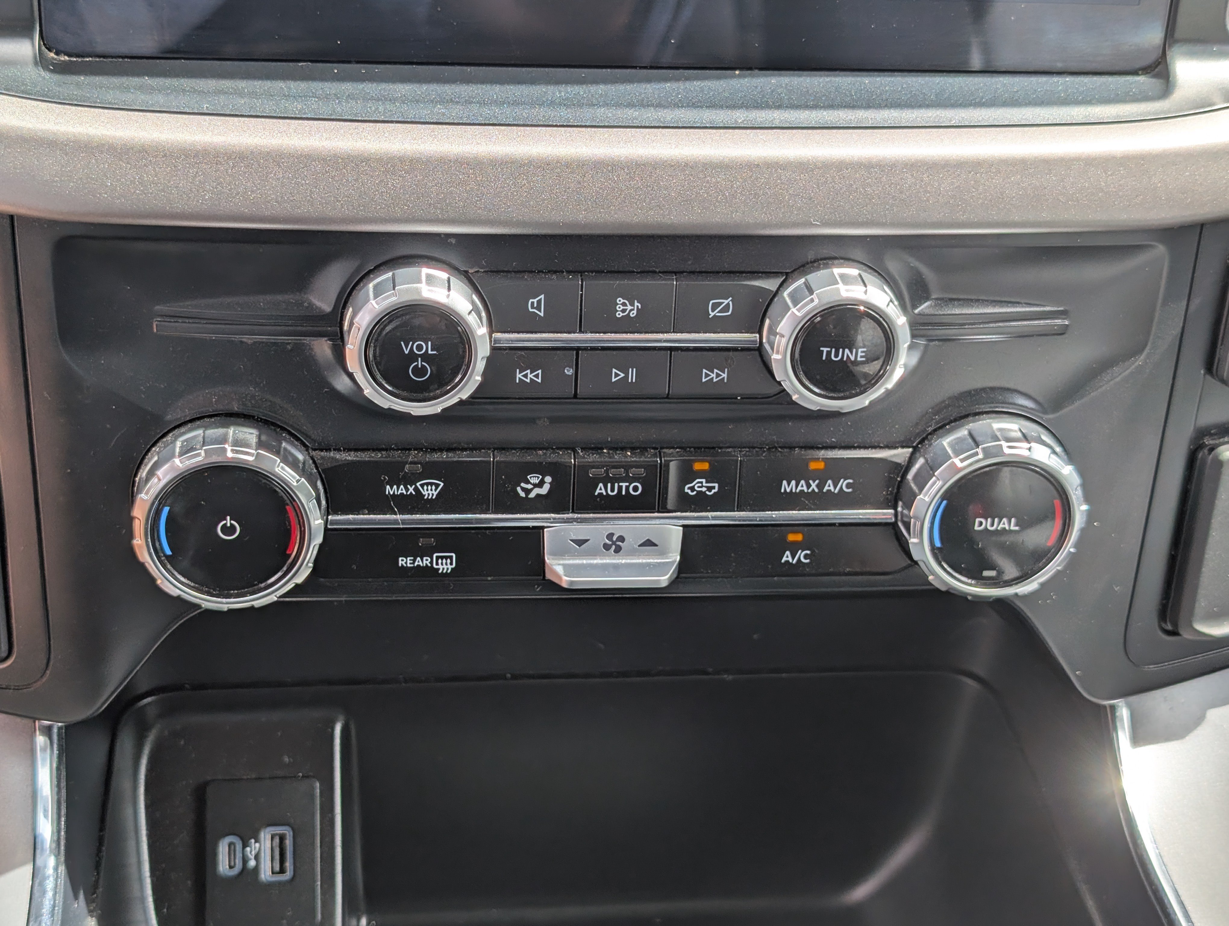Certified 2024 Ford F150 XLT w/ Mobile Office Package AWD/4WD image 23