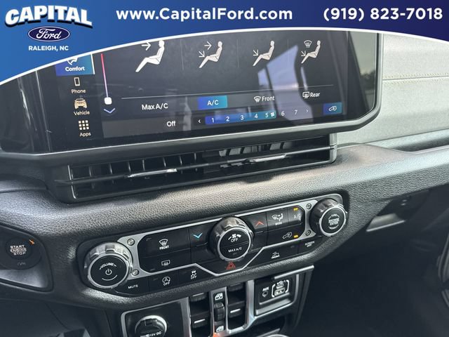 Used 2024 Jeep Wrangler Unlimited Sport AWD/4WD image 26