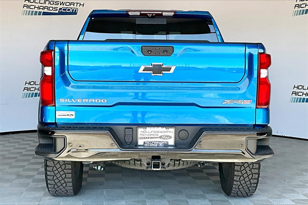 Used 2022 Chevrolet Silverado 1500 ZR2 w/ Technology Package image 3