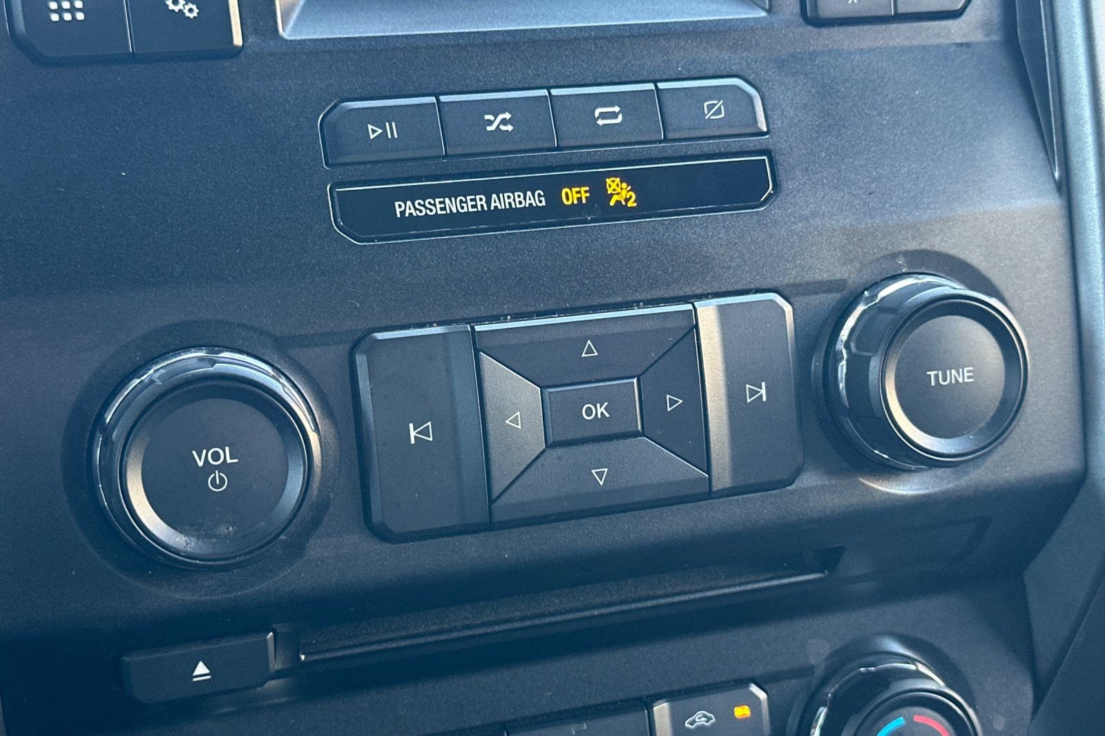 Certified 2018 Ford F150 XLT RWD image 30