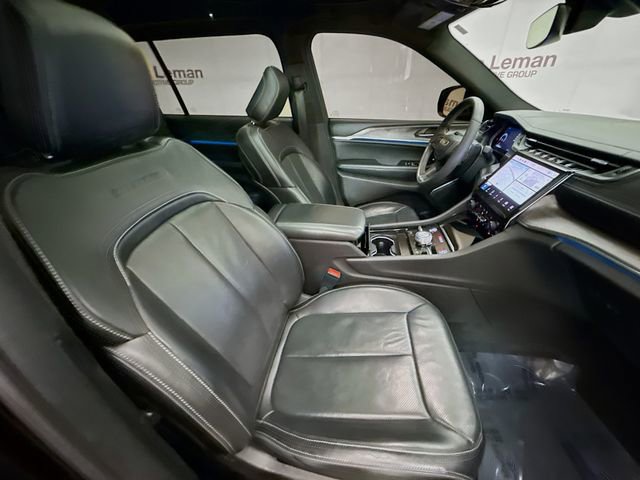 Used 2023 Jeep Grand Cherokee L Overland AWD/4WD image 31