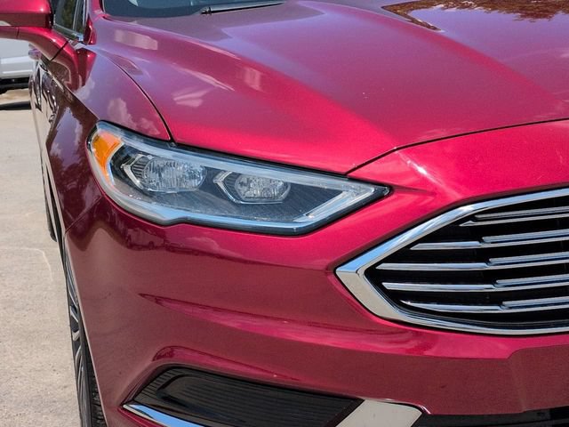 Certified 2018 Ford Fusion SE w/ Fusion SE Technology Package FWD image 11