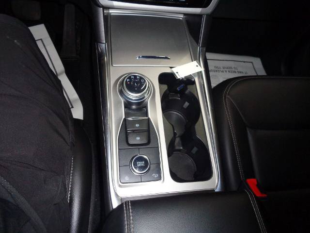 Certified 2023 Ford Explorer XLT w/ Equipment Group 202A AWD/4WD image 28