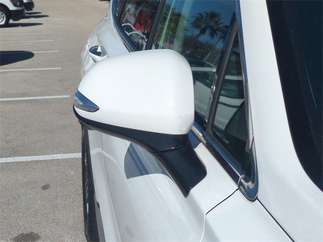 Used 2023 Hyundai Santa Fe SEL w/ Premium Package image 12