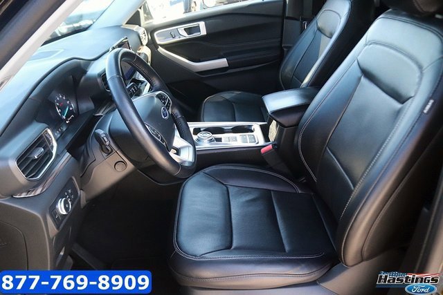 Certified 2022 Ford Explorer Limited w/ Equipment Group 301A image 12