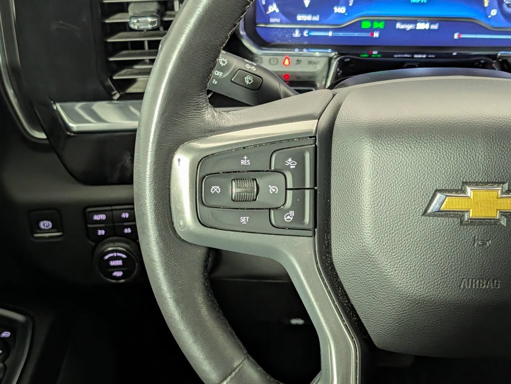 Used 2022 Chevrolet Silverado 1500 LT w/ Z71 Off-Road Package AWD/4WD image 17