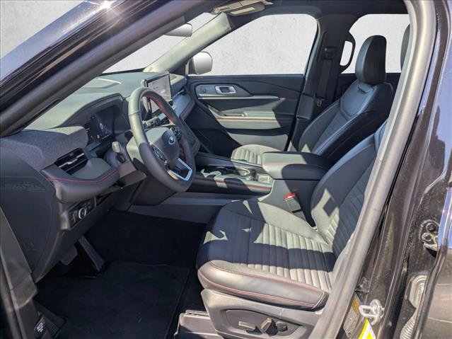 Certified 2025 Ford Explorer ST-Line image 14