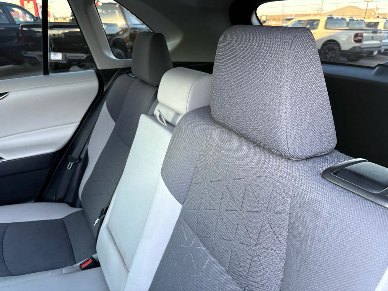 Used 2021 Toyota RAV4 XLE FWD image 34