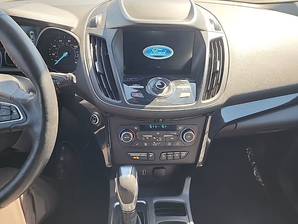 Certified 2019 Ford Escape Titanium w/ U9j03 - Titanium Tow Package image 19