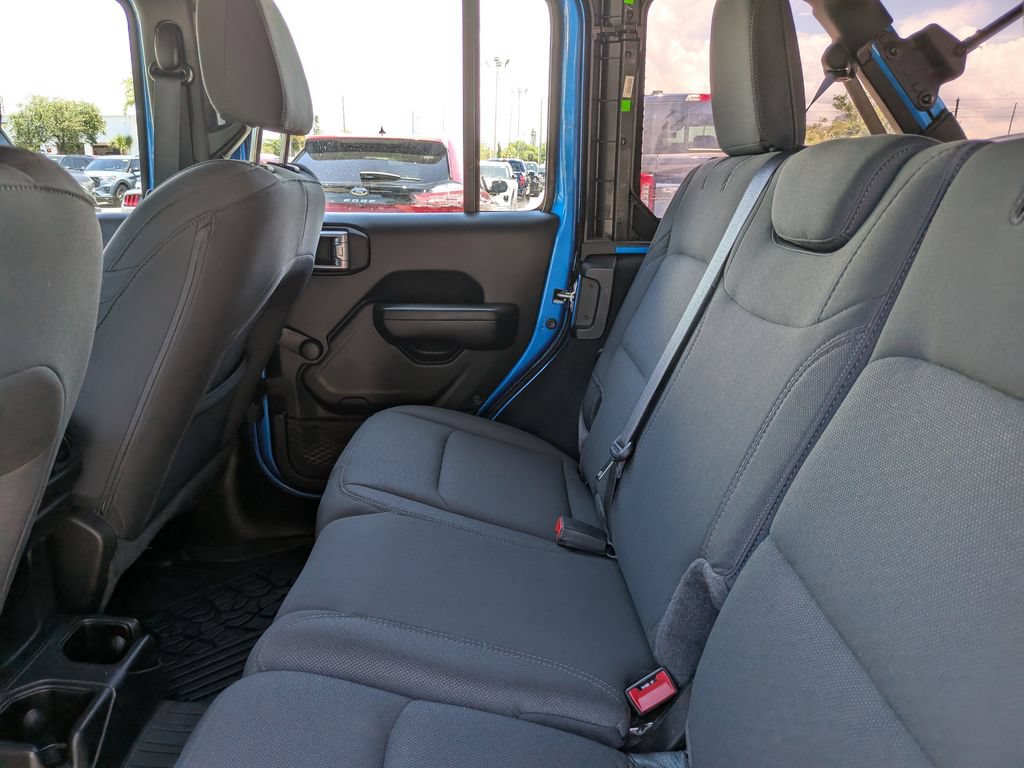 Used 2022 Jeep Wrangler Unlimited Sport AWD/4WD image 19