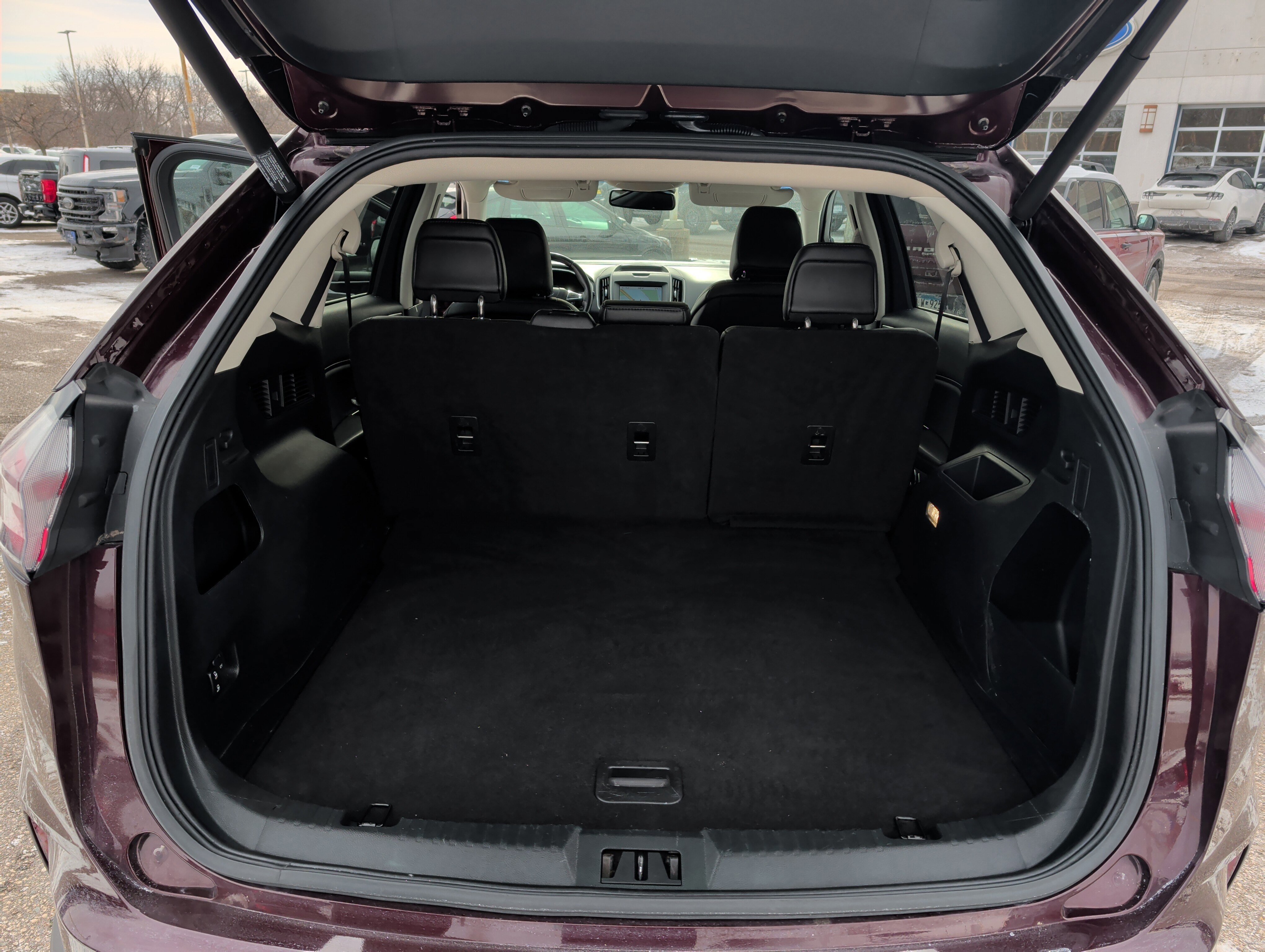 Certified 2020 Ford Edge SEL w/ Convenience Package image 18