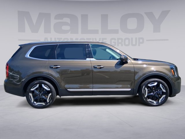 Used 2025 Kia Telluride S AWD/4WD image 6