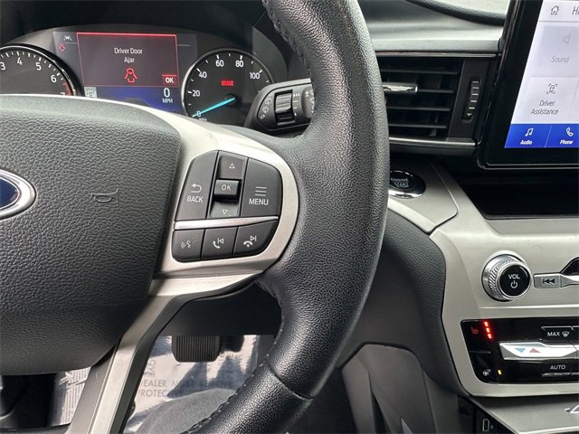 Certified 2022 Ford Explorer XLT w/ Equipment Group 202A image 29