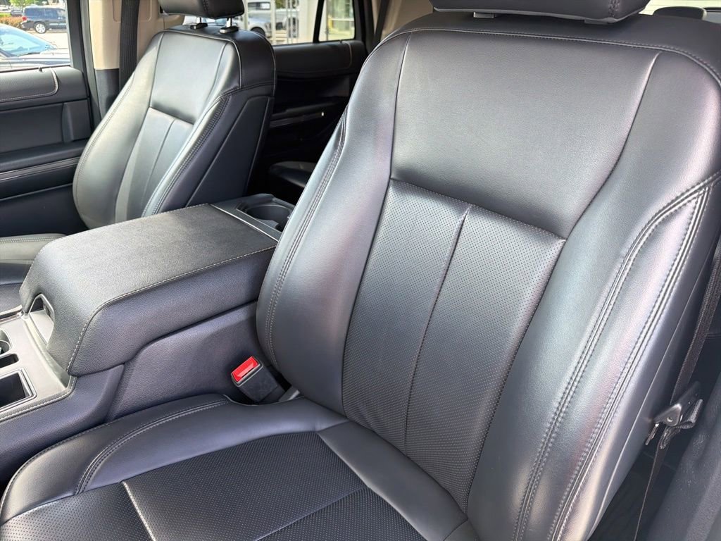 Certified 2024 Ford Expedition XLT RWD image 24