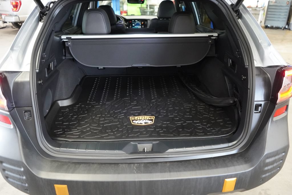 Used 2025 Subaru Outback Wilderness AWD/4WD image 27