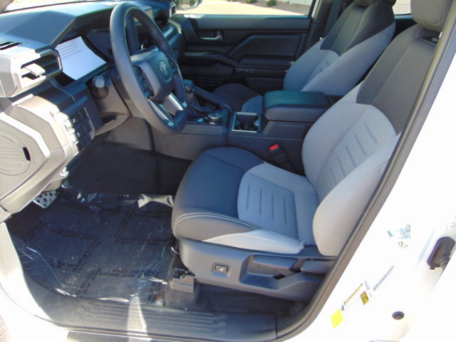 Used 2025 Toyota Tacoma TRD Sport AWD/4WD image 10