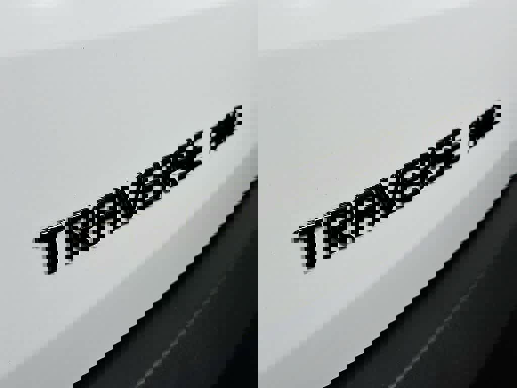 Used 2023 Chevrolet Traverse LT w/ Midnight/Sport Edition image 7