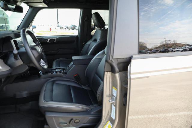 Certified 2025 Ford Bronco Outer Banks AWD/4WD image 18