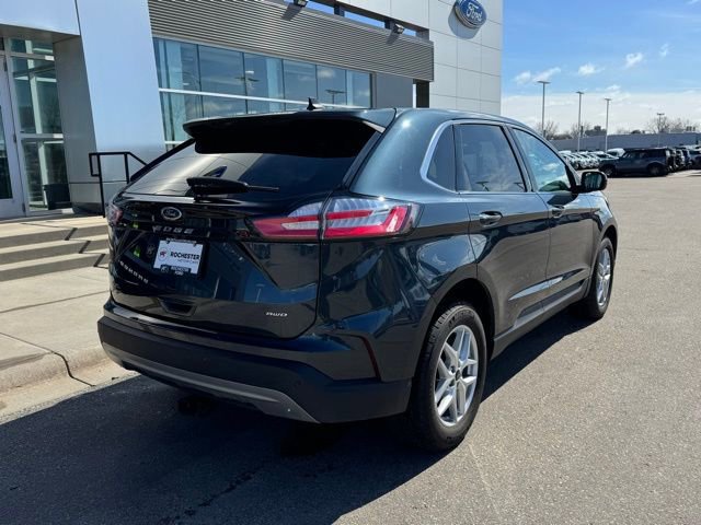 Certified 2023 Ford Edge SEL w/ Convenience Package AWD/4WD image 3
