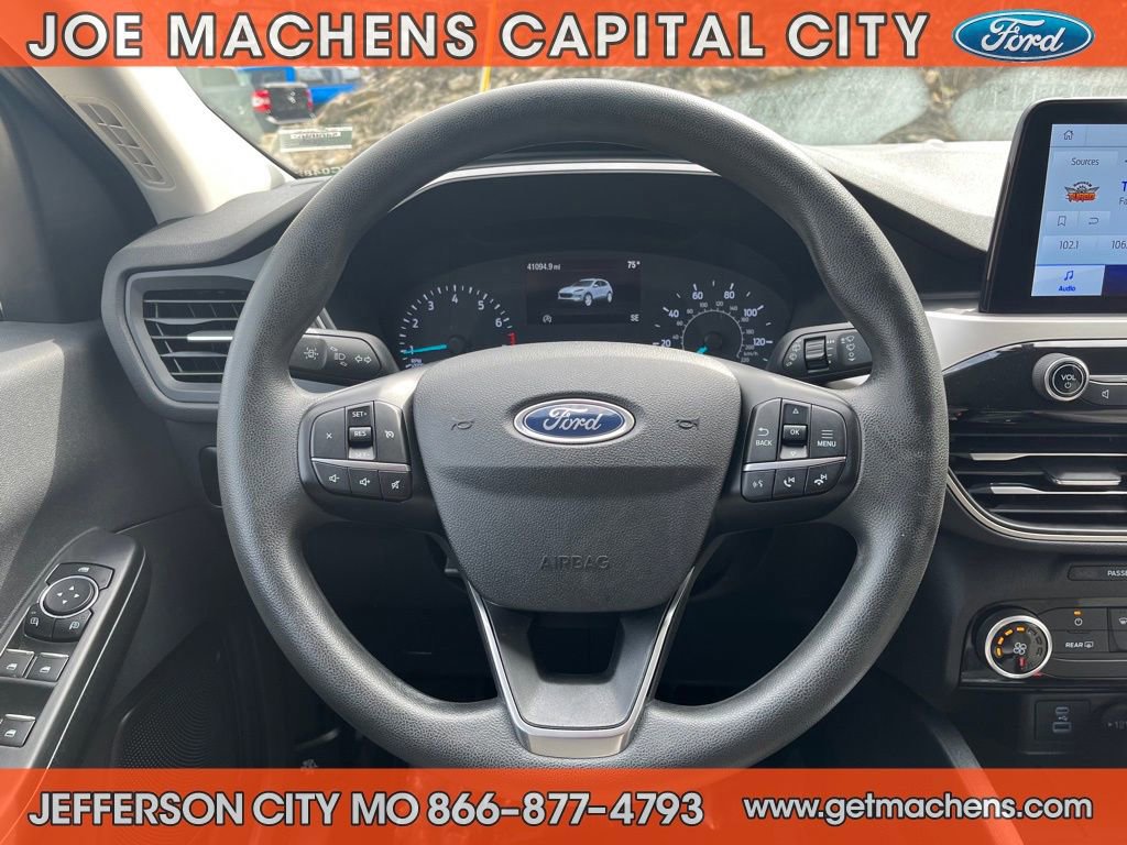 Certified 2022 Ford Escape SE image 16