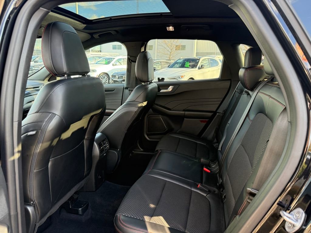 Certified 2023 Ford Escape ST-Line Select w/ Tech Pack #2 image 12