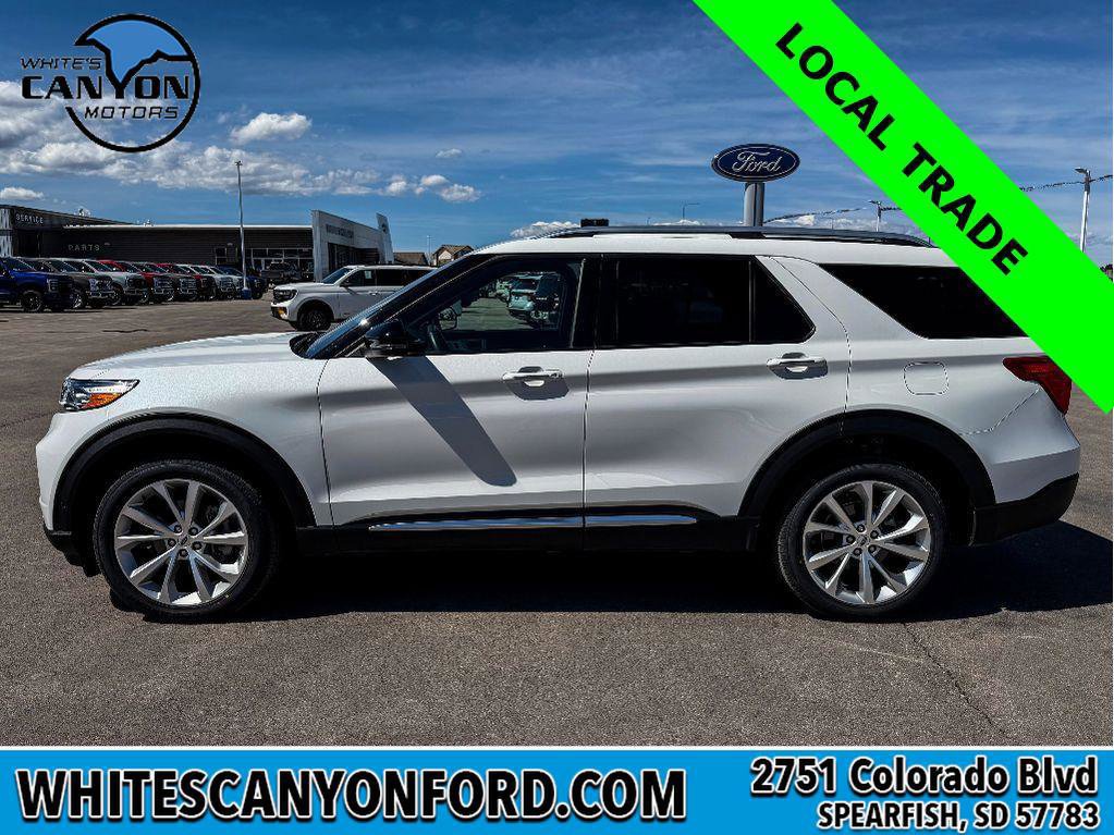 Certified 2022 Ford Explorer Platinum w/ Equipment Group 601A image 2