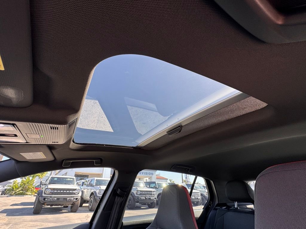 Used 2024 Volkswagen GTI SE image 20