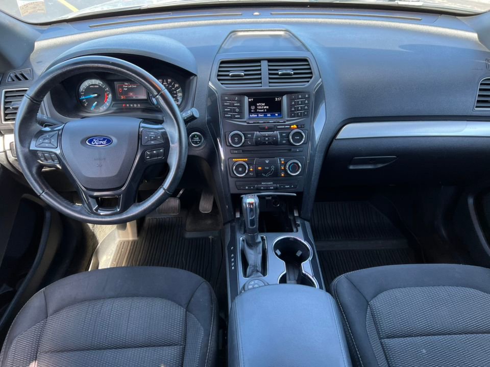 Certified 2017 Ford Explorer XLT AWD/4WD image 2
