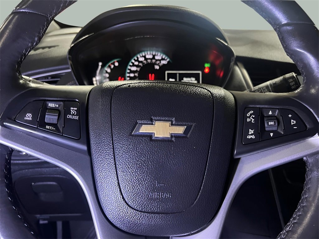 Used 2017 Chevrolet Trax LT w/ LT Convenience Package image 21