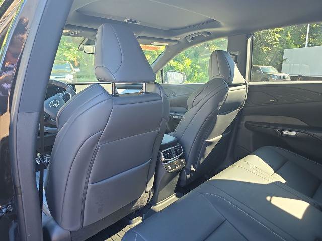 Used 2024 Lexus RX 350 F Sport w/ Convenience Package AWD/4WD image 18
