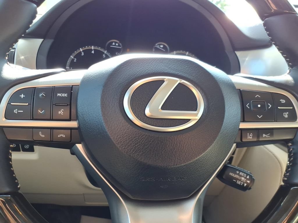 Used 2023 Lexus GX 460 Luxury w/ Accessory Package AWD/4WD image 27