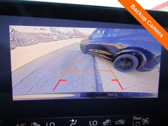 Used 2025 Buick Enclave Sport Touring AWD/4WD image 18