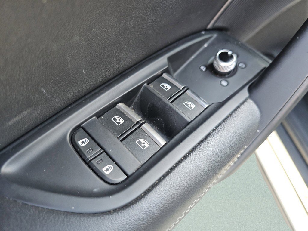 Used 2023 Audi Q5 2.0T Premium Plus AWD/4WD image 29