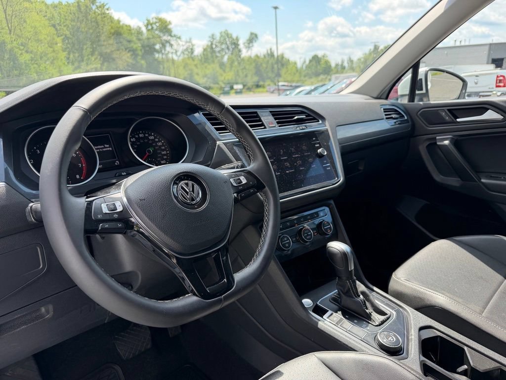 Used 2021 Volkswagen Tiguan SEL AWD/4WD image 7