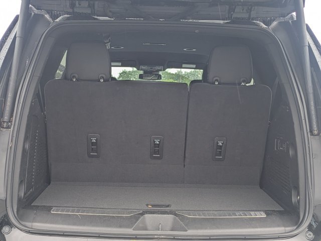 Used 2024 Chevrolet Tahoe Premier RWD image 13