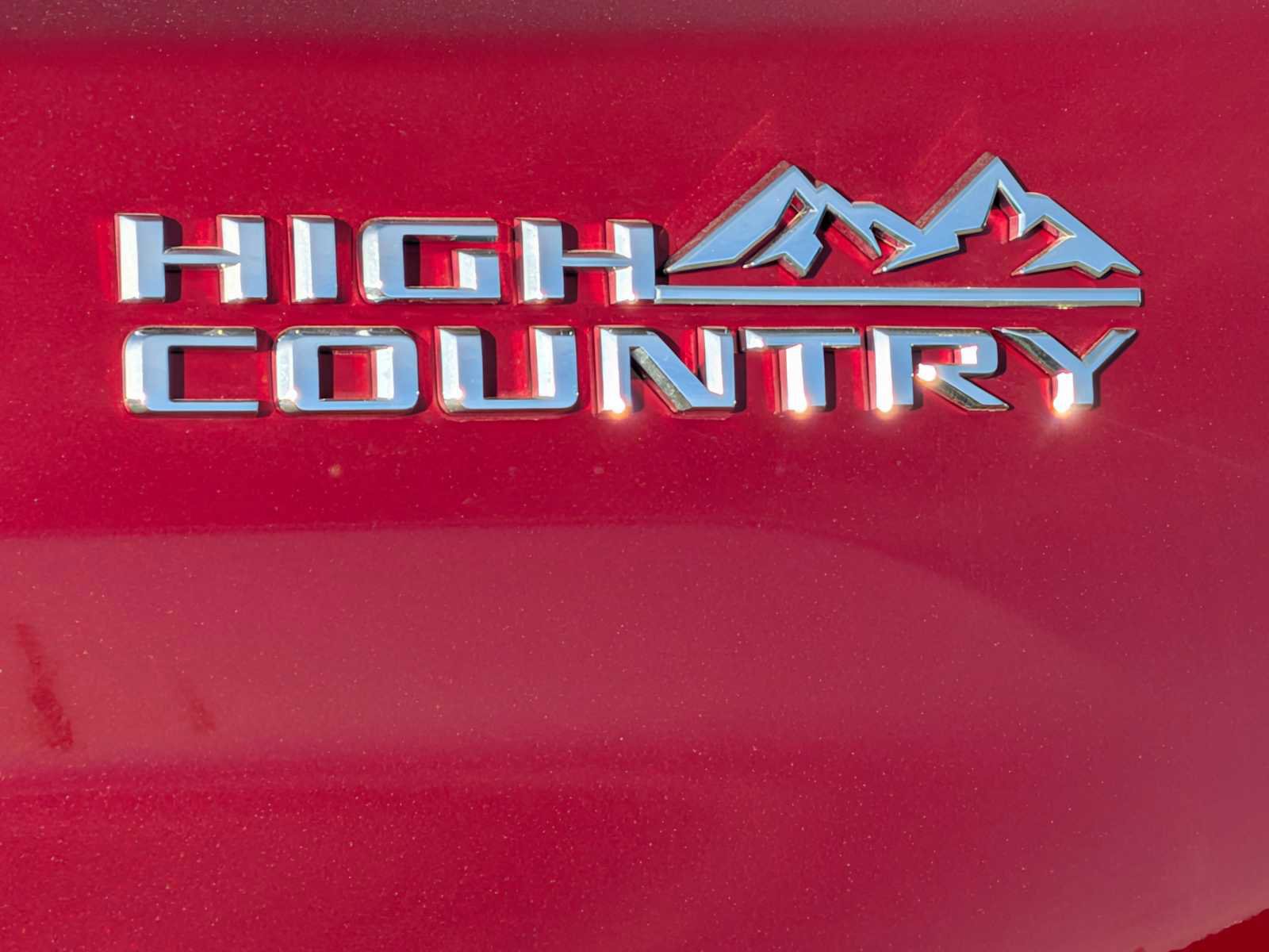 Used 2024 Chevrolet Silverado 2500 High Country w/ Technology Package image 12