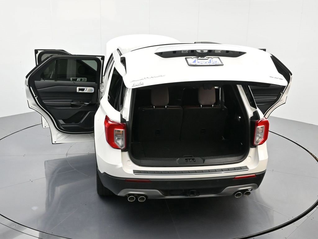 Certified 2023 Ford Explorer Platinum w/ Technology Package image 47