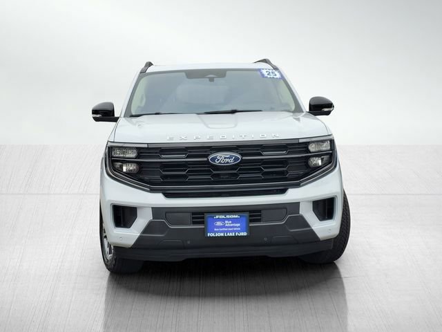 Certified 2025 Ford Expedition Active image 6