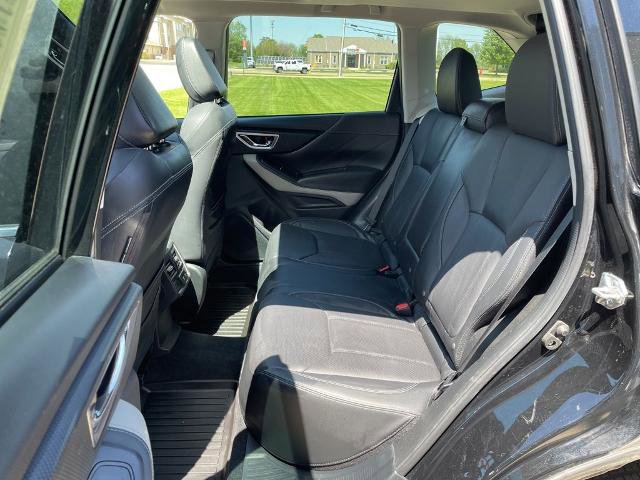 Used 2023 Subaru Forester Limited AWD/4WD image 11