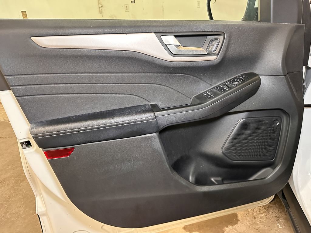 Certified 2022 Ford Escape SEL AWD/4WD image 24