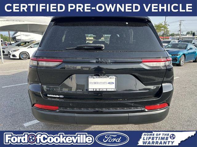 Used 2023 Jeep Grand Cherokee Altitude AWD/4WD image 4