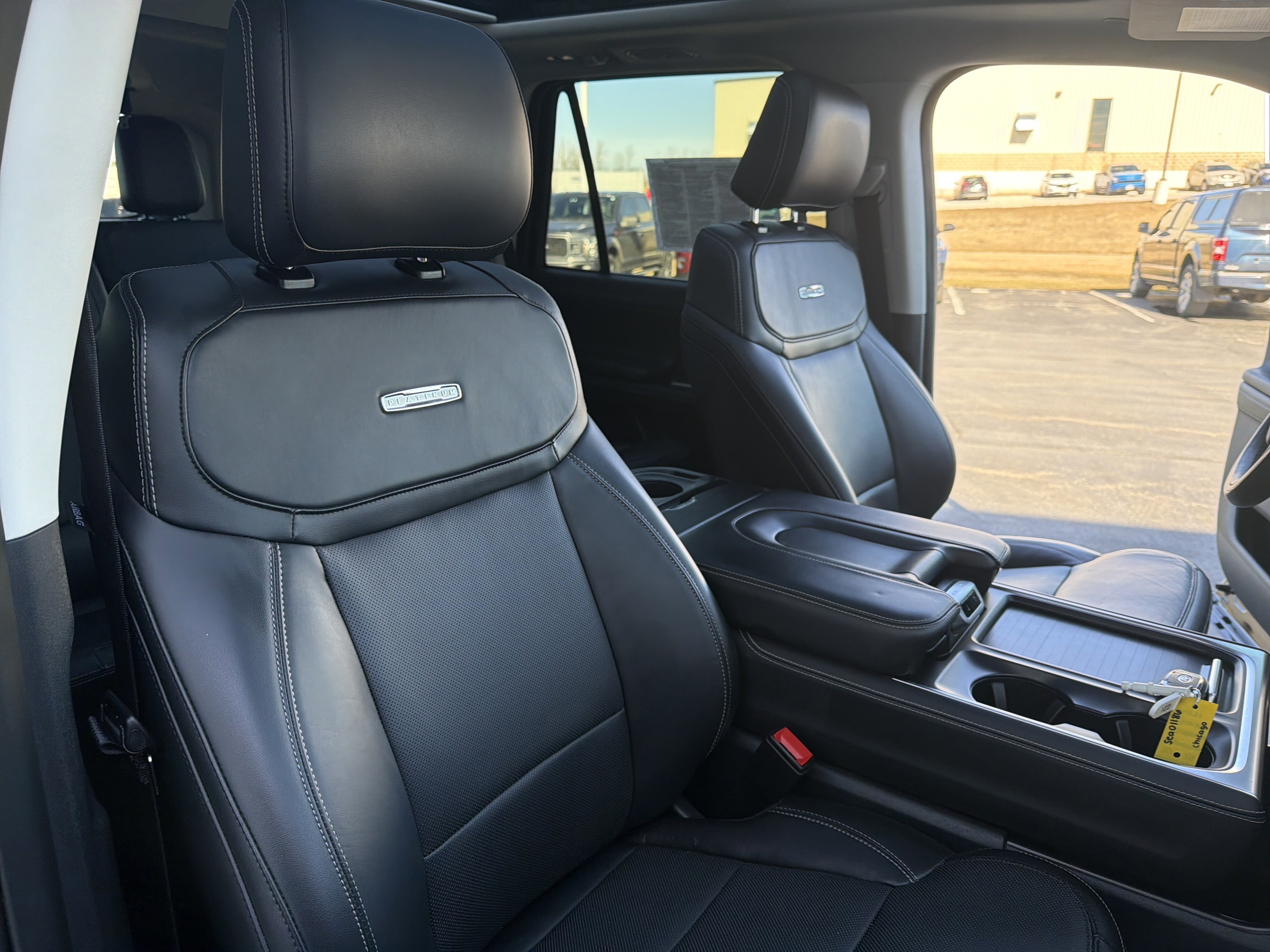 Certified 2025 Ford Expedition Platinum image 40