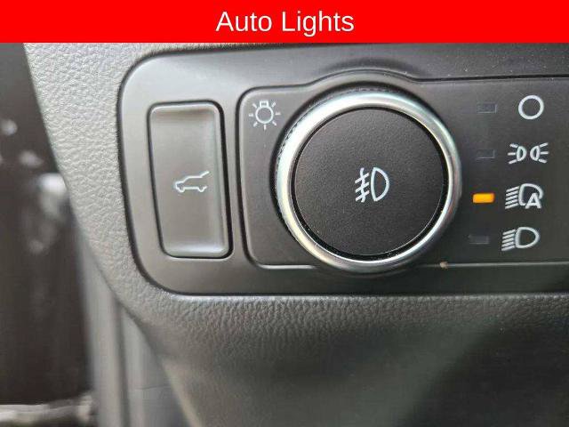 Certified 2025 Ford Escape ST-Line Select AWD/4WD image 25