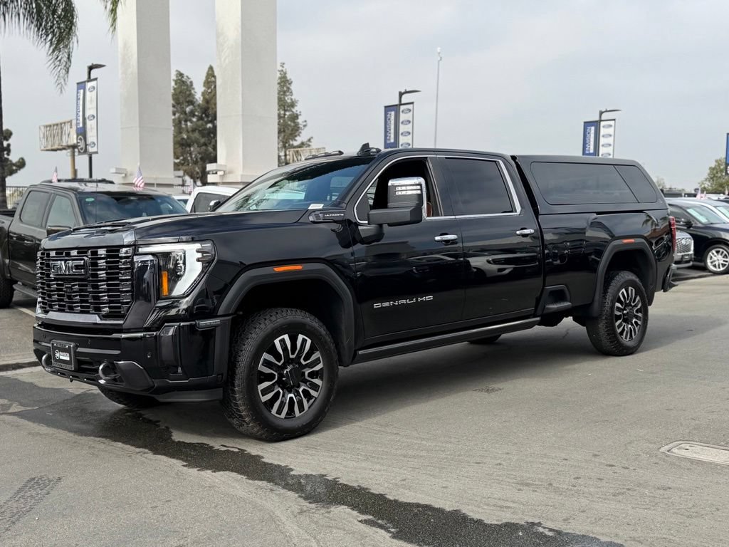 Used 2024 GMC Sierra 3500 Denali Ultimate AWD/4WD image 6