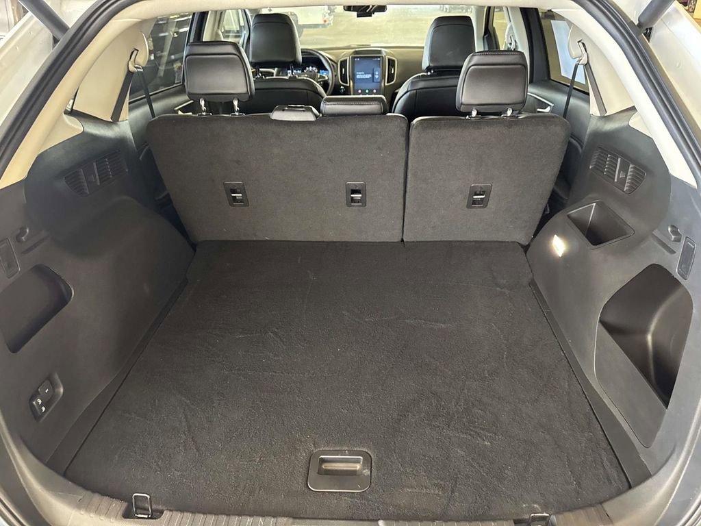 Certified 2024 Ford Edge SEL w/ Convenience Package image 8