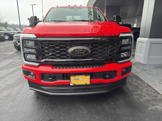 Certified 2025 Ford F350 Lariat w/ Black Appearance Package image 5