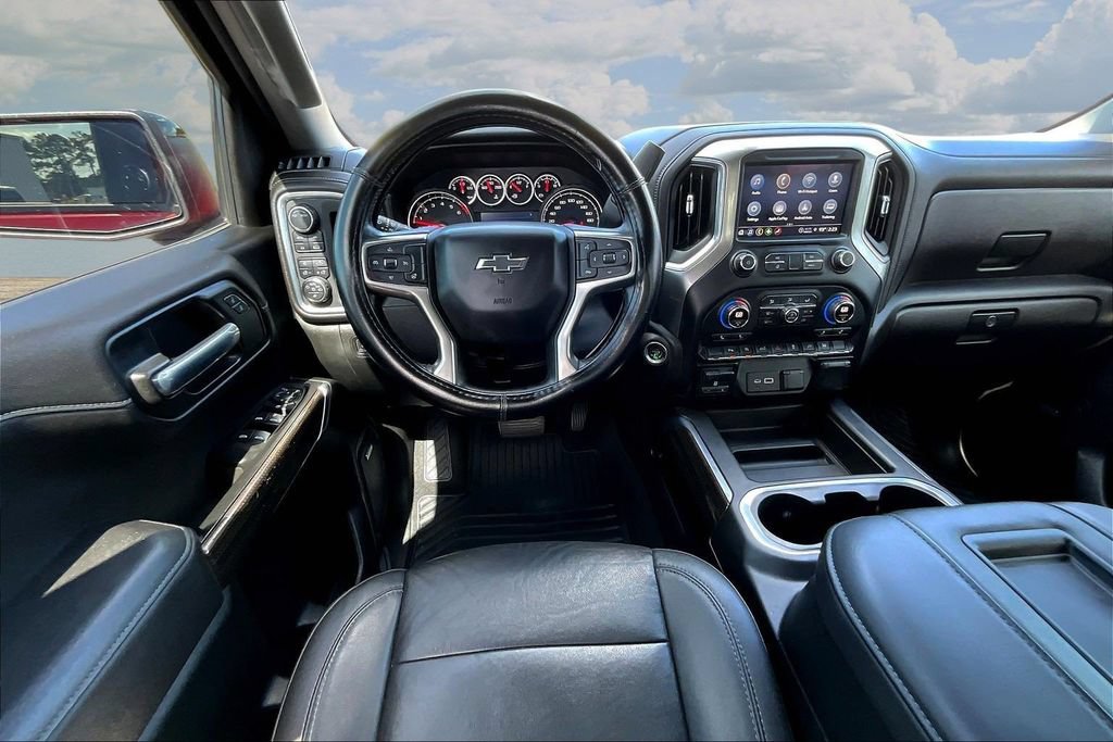 Used 2021 Chevrolet Silverado 1500 RST w/ Convenience Package II AWD/4WD image 11