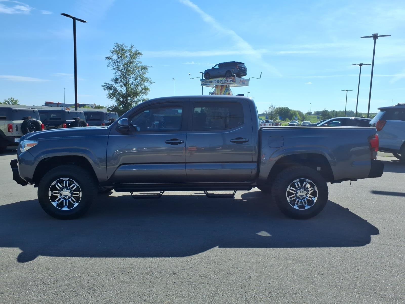 Used 2021 Toyota Tacoma SR w/ SR Convenience Package RWD image 6
