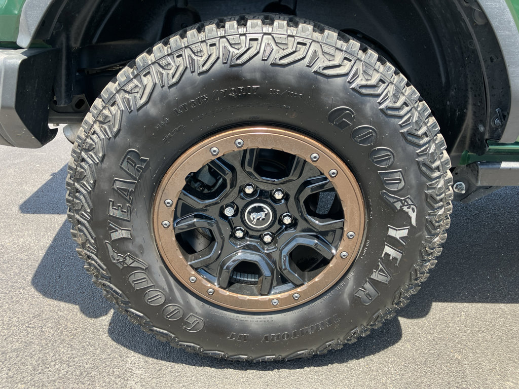Certified 2024 Ford Bronco Black Diamond w/ Sasquatch Package AWD/4WD image 9